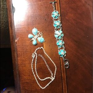 Turquoise and silver necklace and bracelet set!